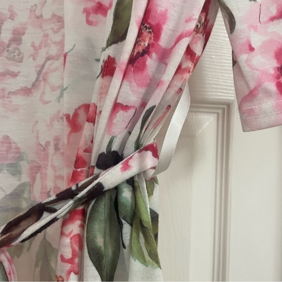 🏷️ 5 for $25 - SHOW me your Mumu Brie robe. - Picture 9 of 13